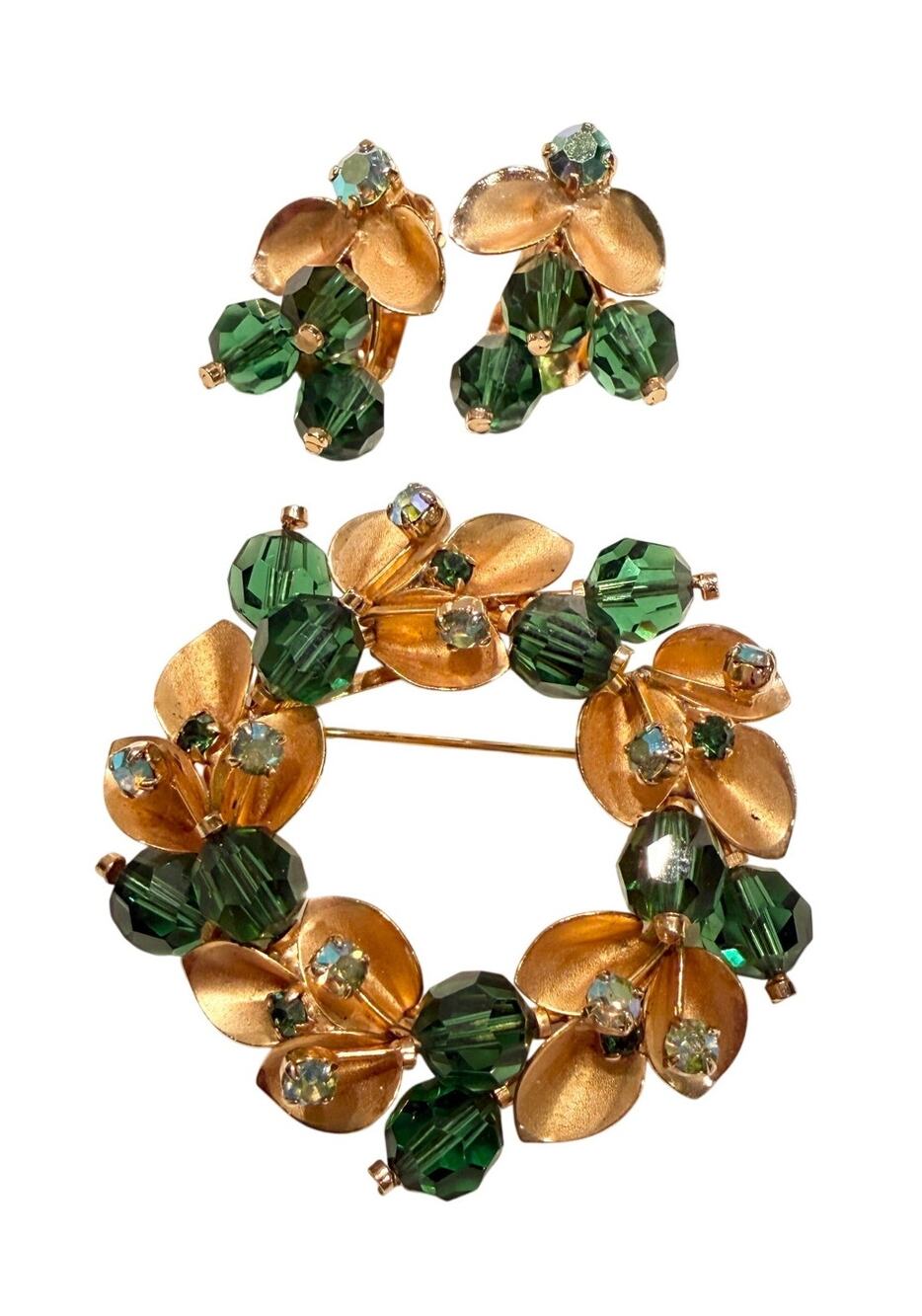 Vintage Austrian Emerald Green Faceted Bead Demi-Parure Wreath Pin Clip Earrings